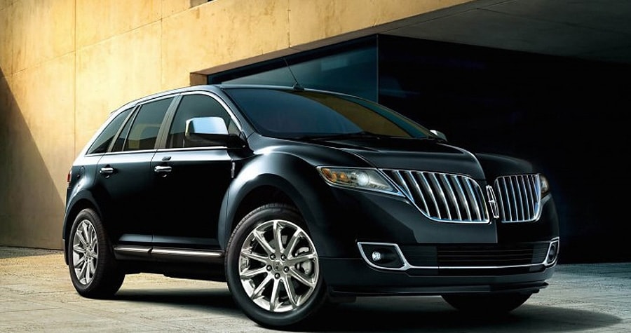 Black Lincoln Town Car luxury sedan exterior